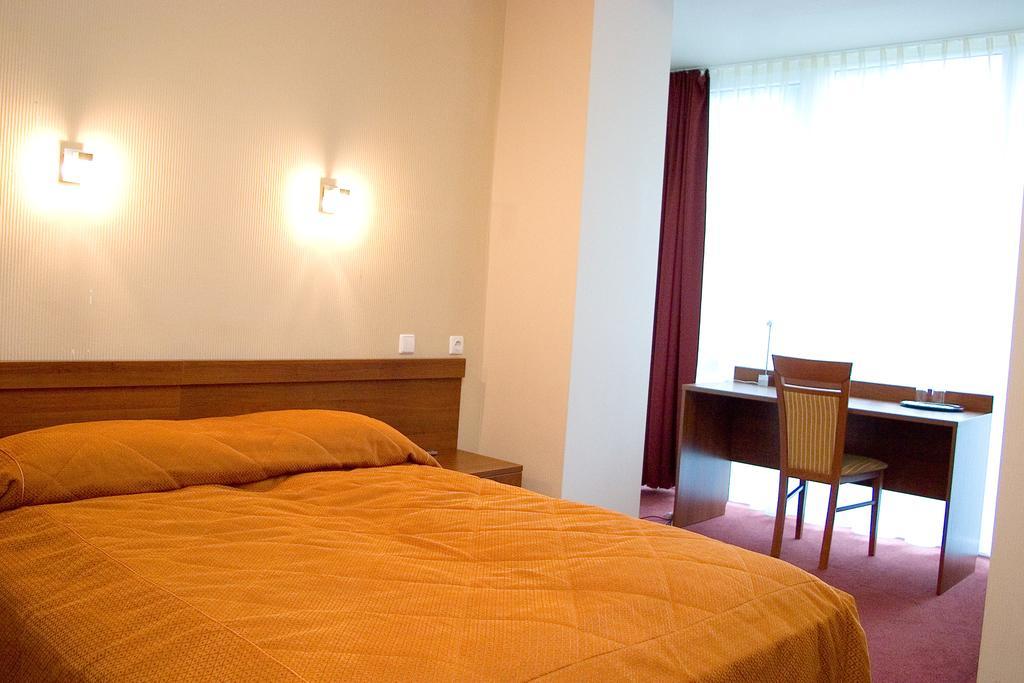 Zuvedra Hotel Palanga Ruang foto